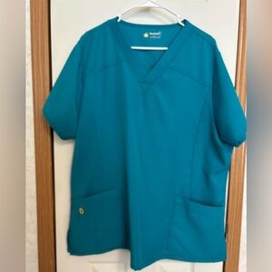 Spread Good Cheer by WonderWink 4 Stretch Turquoise 2X Scrub Set